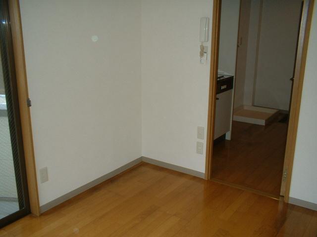 Other room space. Located in a quiet residential area.