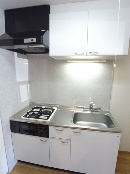 Kitchen. 2-neck with gas stove! You can happily cooking! ! 