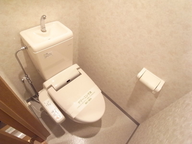 Toilet. Comfortable toilet with warm water washing toilet seat ☆ Very hygienic! ! 