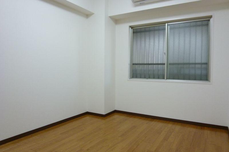 Non-living room. Western-style 6 Pledge