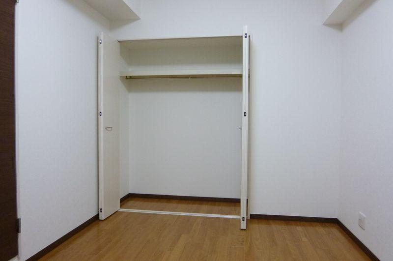 Non-living room. Western-style 6 Pledge