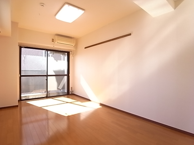 Other room space. illumination ・ Also equipped with air conditioning. Equipped ones need. 