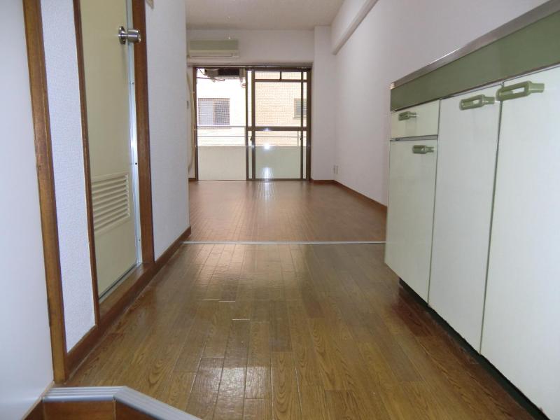 Other room space. Even space have also widely kitchen behind the view from the front door