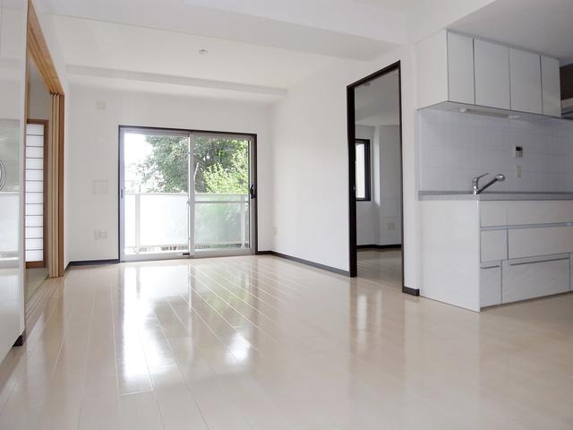 Living. Vacancy per, You can not hesitate to preview