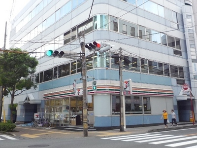 Convenience store. 30m until the Seven-Eleven Funabashi City Hall store (convenience store)