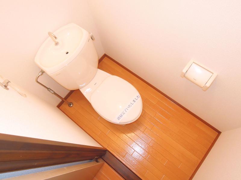 Toilet. Toilet is also important point!