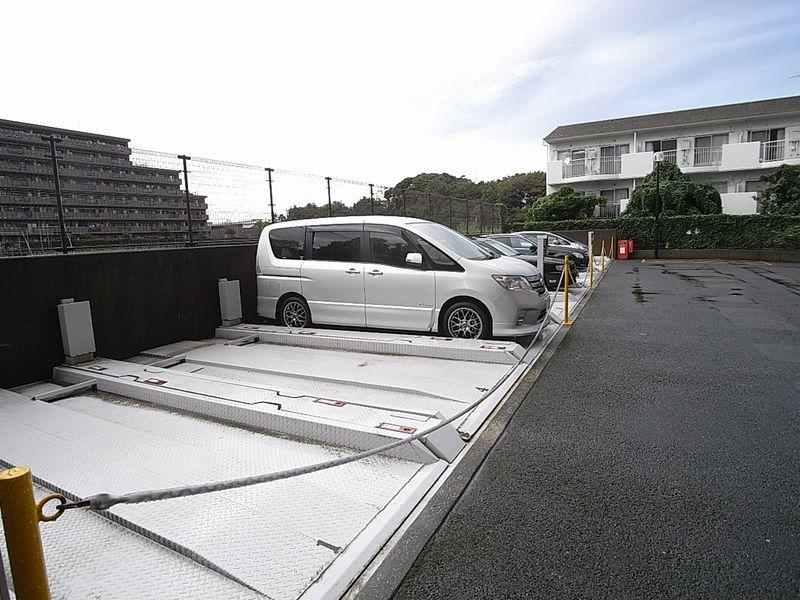 Parking lot. Mechanical parking