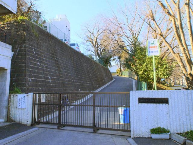 Primary school. Takane 720m to East Elementary School
