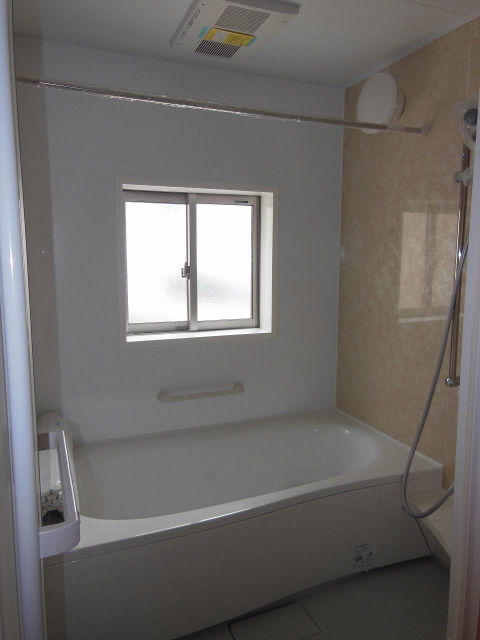 Bathroom. Building 2