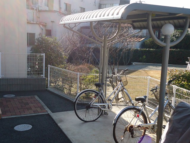 Other. 0m to bicycle parking lot (Other)