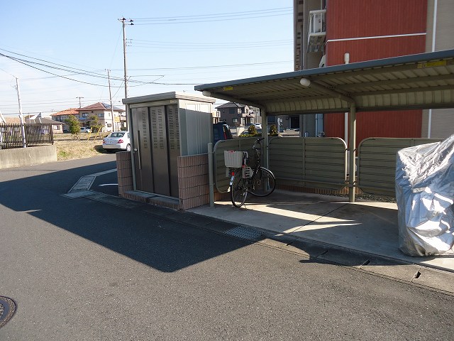 Other. 0m to bicycle parking lot (Other)