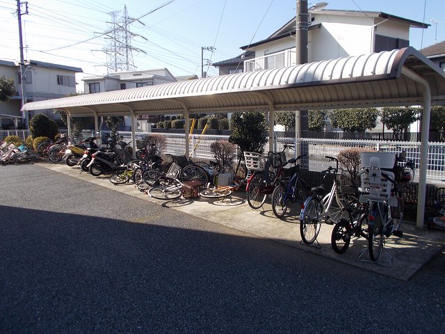 Other. 0m to bicycle parking lot (Other)