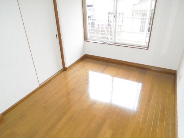 Other room space. Western style room