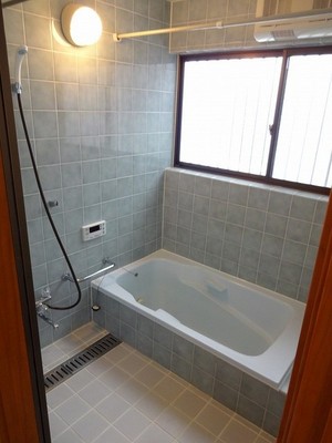 Bath. heating ・ Drying function, Additional heating function, Convenient window with bathroom ventilation