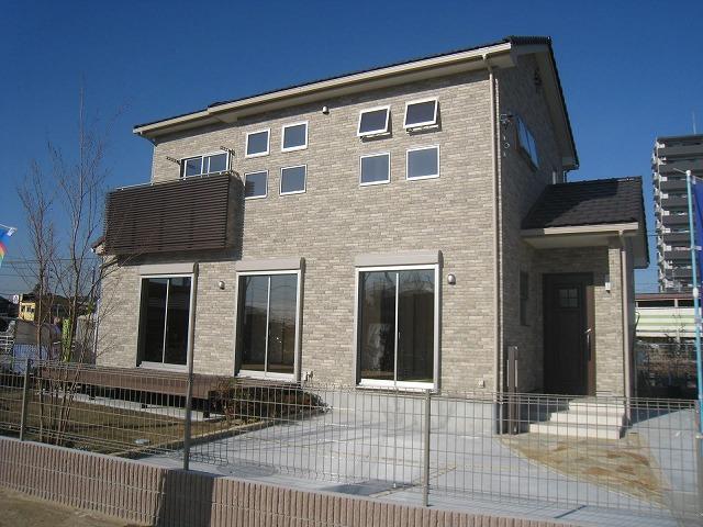 Local appearance photo. Bright appearance With Uttodekki