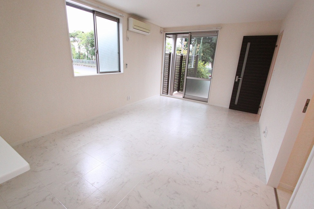 Living and room