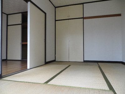 Living and room. 6 Pledge of Japanese-style room