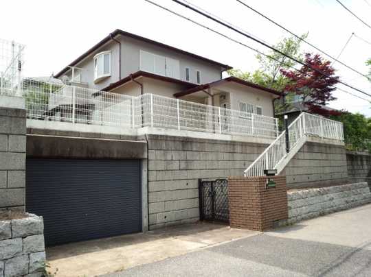Local appearance photo. Exterior (1)