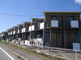 Building appearance. JR Uchibo "Anegasaki" 10 minutes by bus from the station "Shiratsuka under overpass" stop Walk