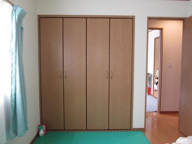 Receipt. Second floor south Western-style 6 tatami storage