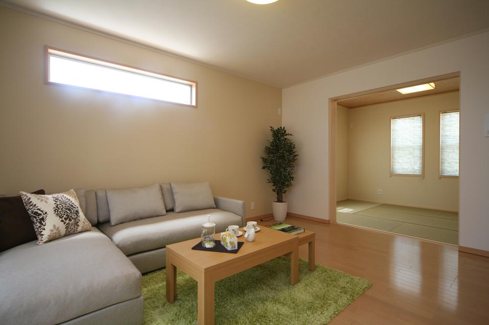 Living. Living and Japanese-style room has become an integral, Room of space is felt.
