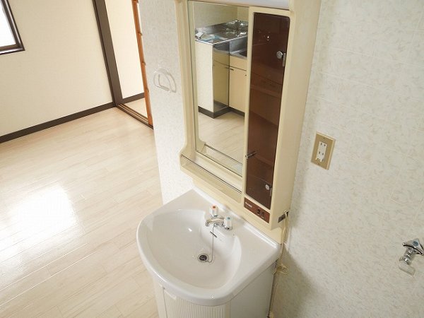 Washroom. Dressing room