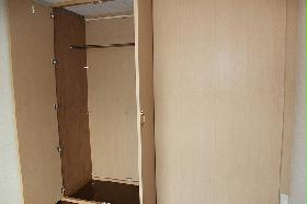 Living and room. Room (2)