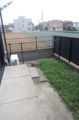 Balcony. Spacious garden.