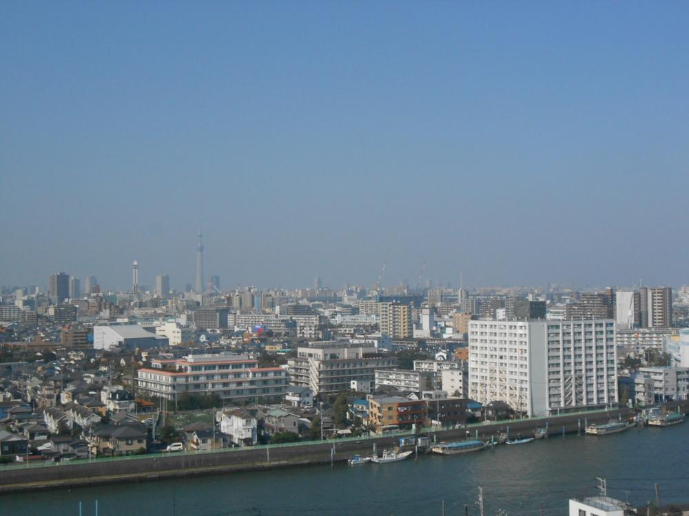 View photos from the dwelling unit. View from the site (November 2013) Shooting