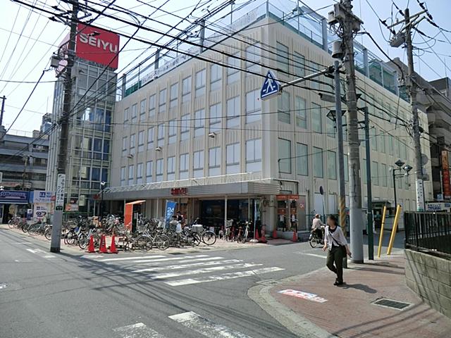 Supermarket. Seiyu Motoyawata to the store 1111m