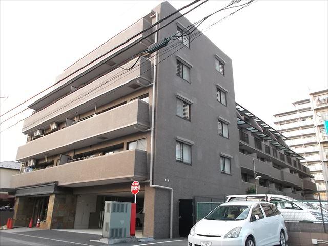 Local appearance photo. Local (10 May 2013) Shooting