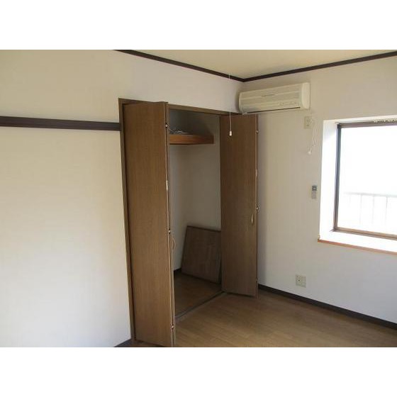 Living and room. Room storage ・ Air conditioning