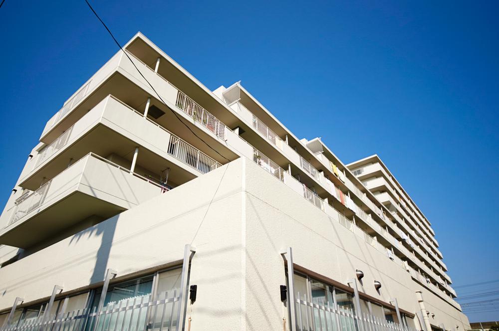 Local appearance photo. Local (11 May 2013) Shooting