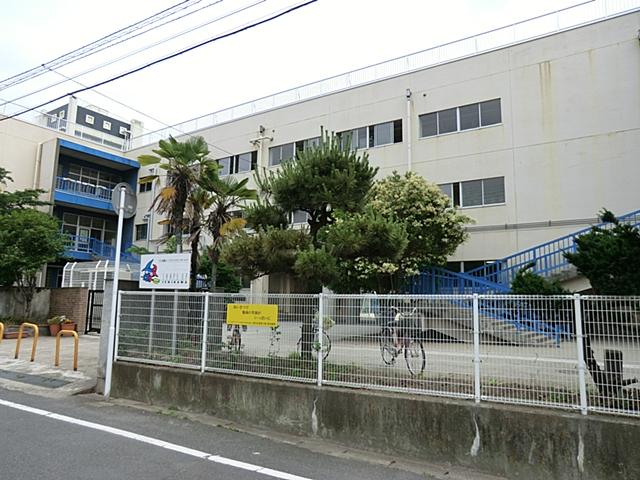 Primary school. 400m until Ichikawa City Ichikawa Elementary School