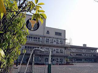 Primary school. 760m until Ichikawa City Miyata Elementary School
