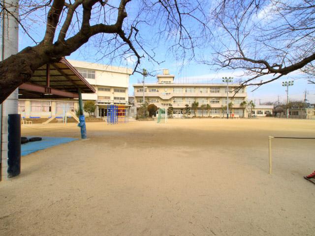 Primary school. 537m to Wakamiya elementary school