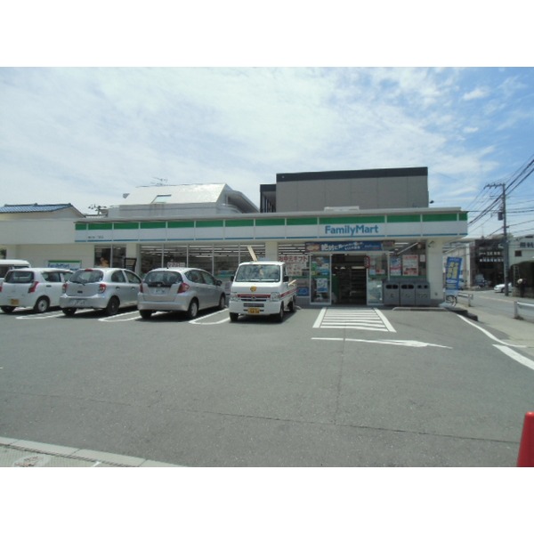 Convenience store. STORE100 Ichikawa Kakemama store up (convenience store) 233m