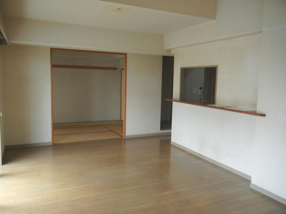 Living. Indoor (June 2013) Shooting