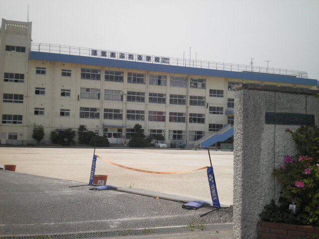 Junior high school. 1067m until Ichikawa Municipal Shimokaizuka junior high school (junior high school)