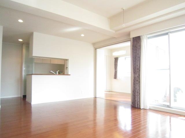 Living. Indoor (September 2013) Shooting