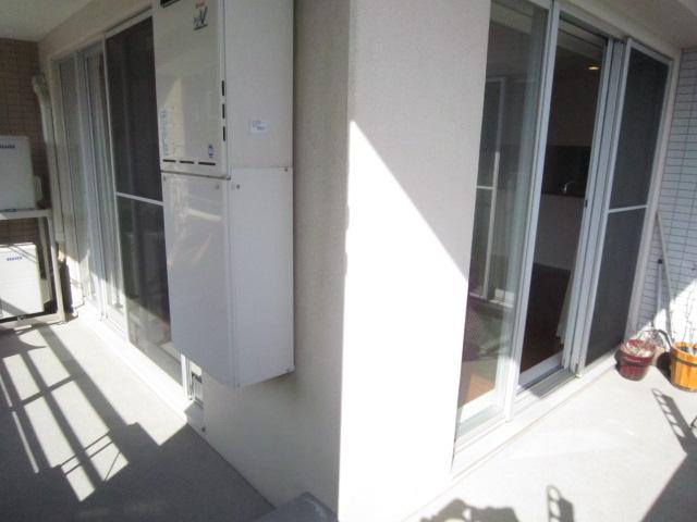 Balcony. Local (September 2013) Shooting