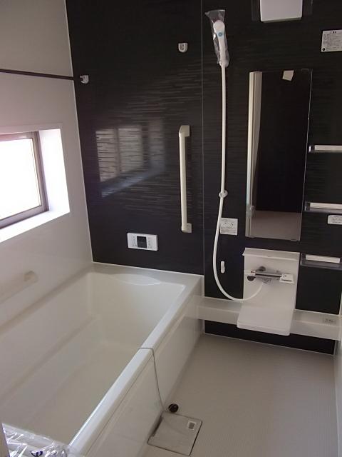 Same specifications photo (bathroom). (1 Building) same specification