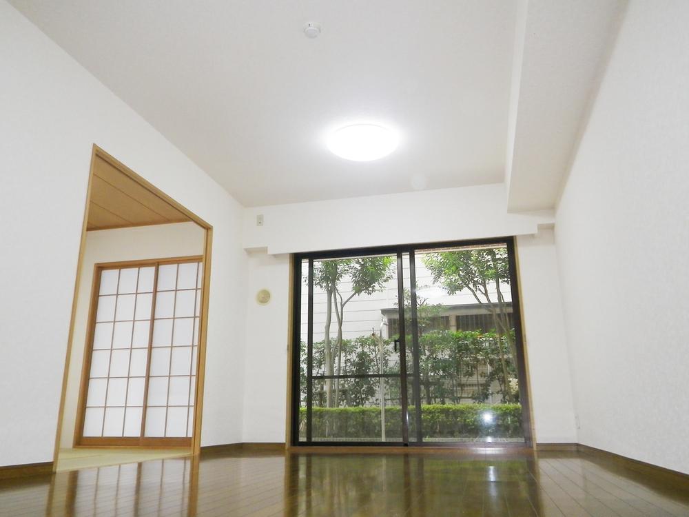 Living. Bright living room of the southwest-facing