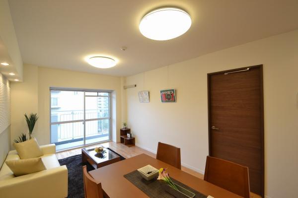 Local appearance photo. Local (11 May 2013) Shooting