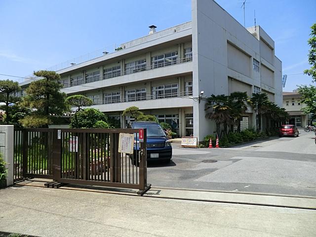 Primary school. 230m until Ichikawa Municipal Hirata Elementary School