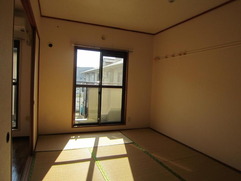 Living and room. It will be healed is Japanese-style room