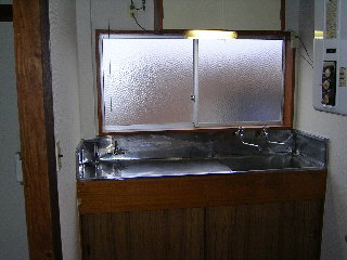 Kitchen. Gas stove can be installed