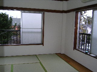 Living and room. Bright and airy rooms at the corner room