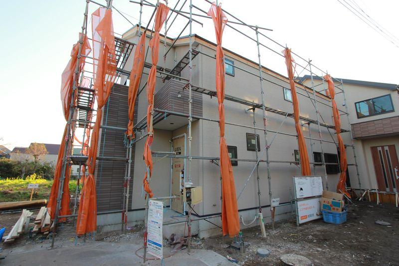 Local appearance photo. 10 Building