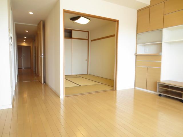 Non-living room. Living